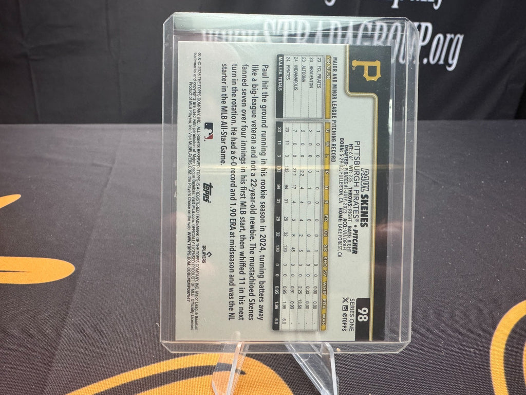 Paul Skenes 2025 Topps Series 1 Exclusive Fun Celebration Confetti Foil Parallel
